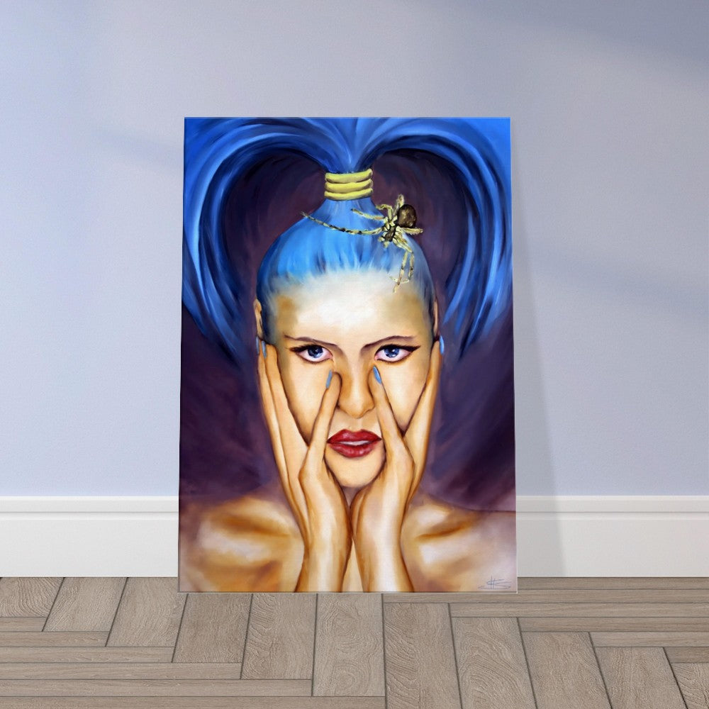 Arachno Phantasy, Portrait einer Frau mit blauen Haaren mit Spinne